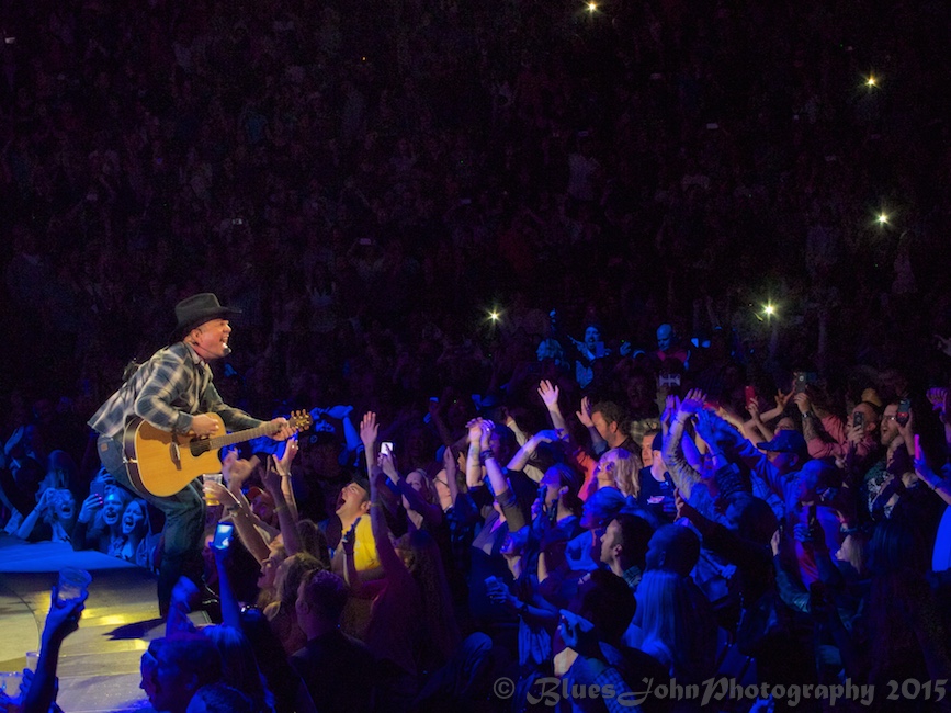 Garth Brooks, Moda Center, photo by John Alcala