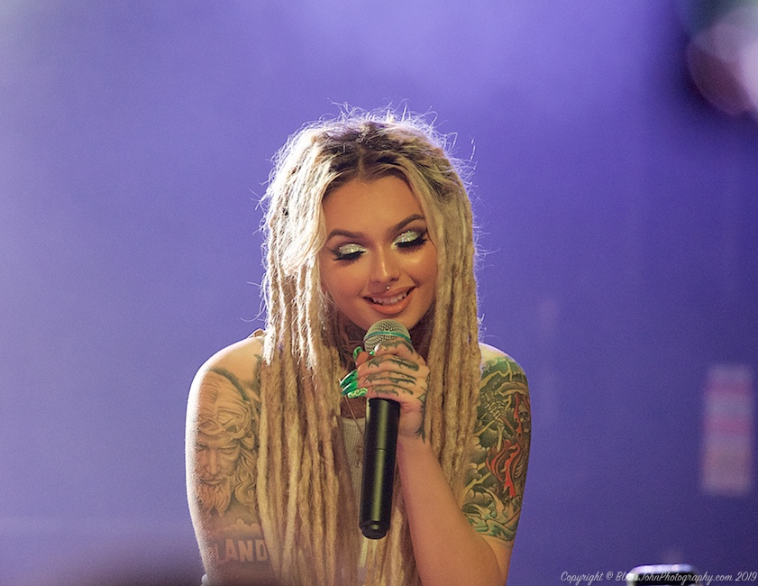 Zhavia Ward, Hawthorne Theatre, photo by John Alcala