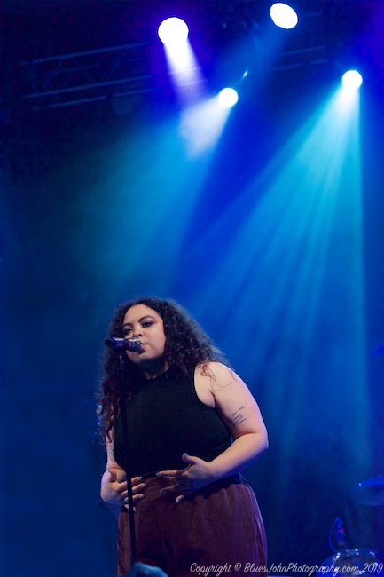 Kaina, Crystal Ballroom, photo by John Alcala