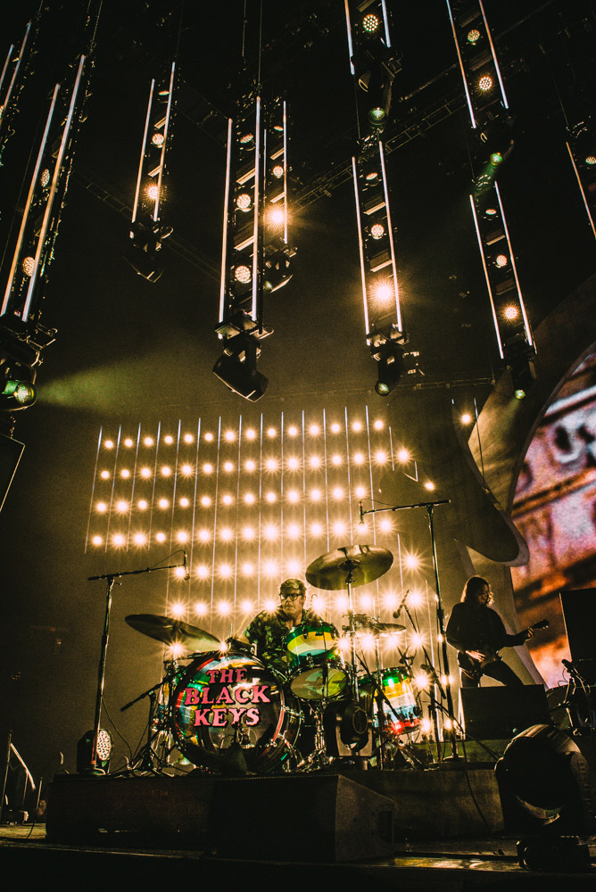 The Black Keys, Moda Center, photo by Ignacio Quintana