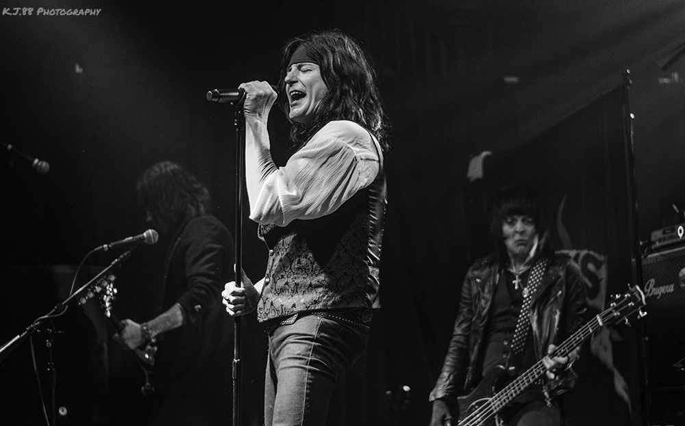 L.A. Guns, Bossanova Ballroom, photo by Kevin Pettigrew