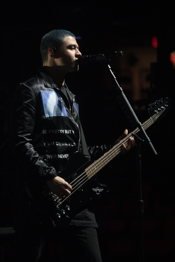 5 Seconds of Summer, Moda Center, Rose Quarter, photo by Terry White