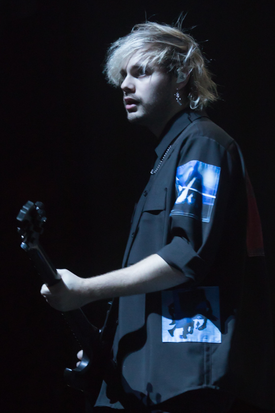5 Seconds of Summer, Moda Center, Rose Quarter, photo by Terry White