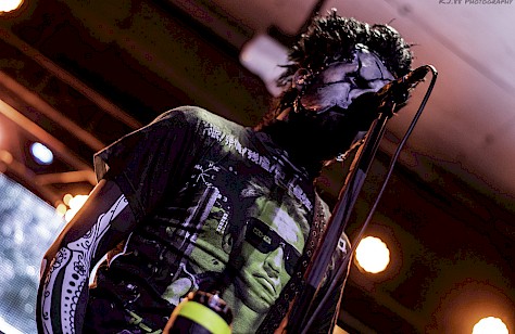 Static-X, Hawthorne Theatre, photo by Kevin Pettigrew