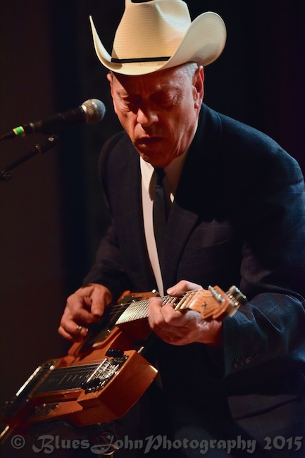 Junior Brown, Aladdin Theater, photo by John Alcala