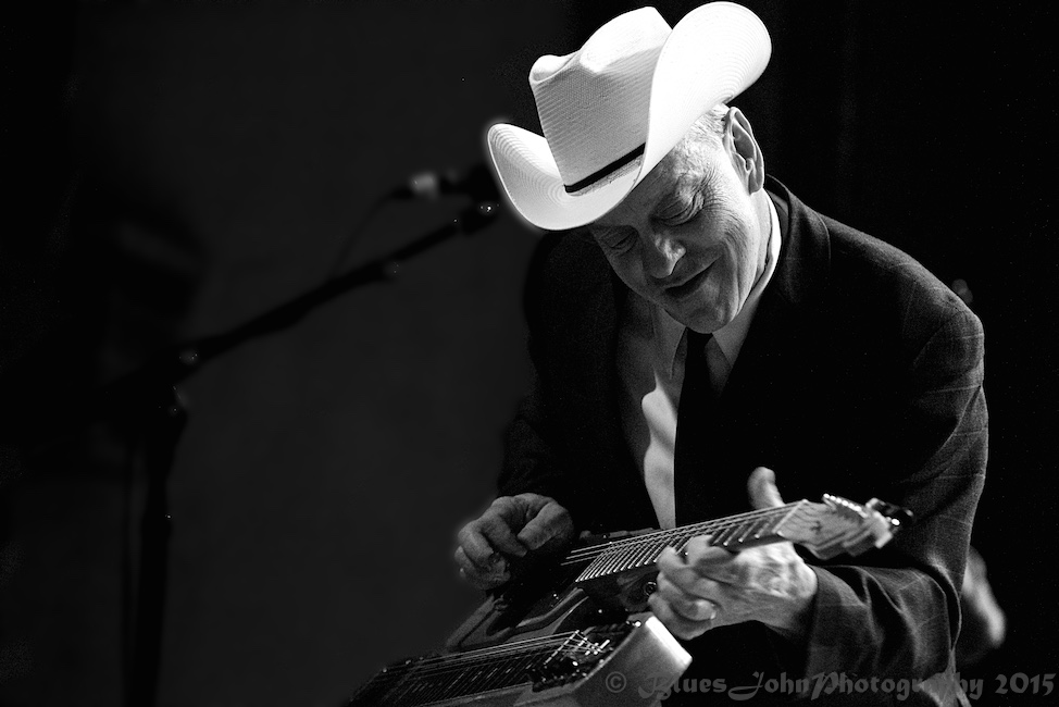 Junior Brown, Aladdin Theater, photo by John Alcala
