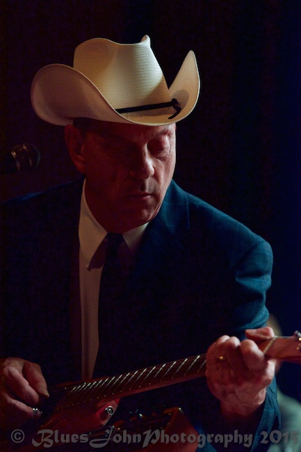 Junior Brown, Aladdin Theater, photo by John Alcala