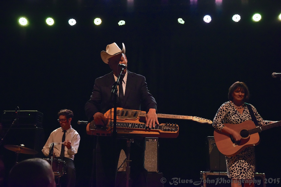 Junior Brown, Aladdin Theater, photo by John Alcala