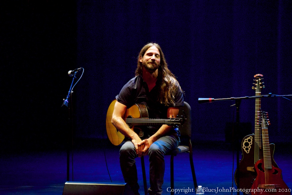 Guy Buttery, Winningstad Theatre, photo by John Alcala