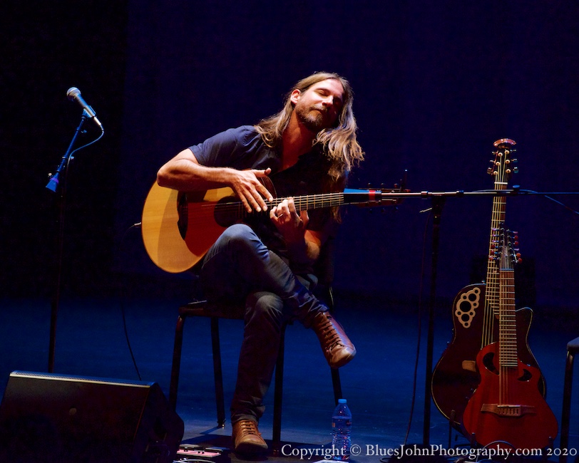 Guy Buttery, Winningstad Theatre, photo by John Alcala