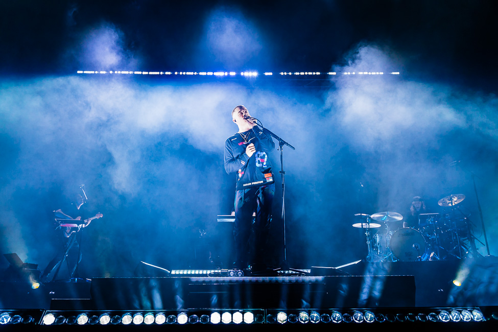 Dermot Kennedy, Moda Center, Rose Quarter, photo by Miguel Padilla