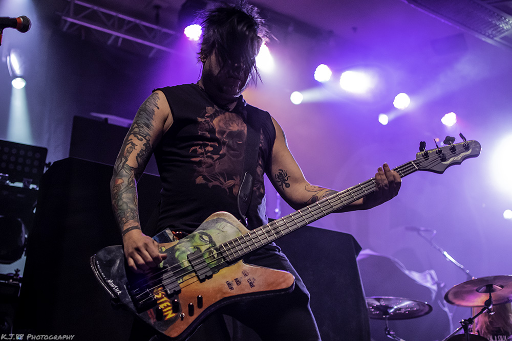 Eve to Adam, Crystal Ballroom, photo by Kevin Pettigrew