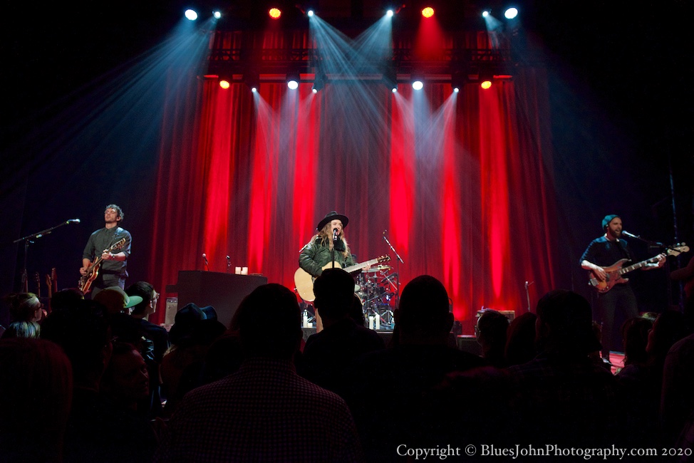 ZZ Ward, Revolution Hall, photo by John Alcala