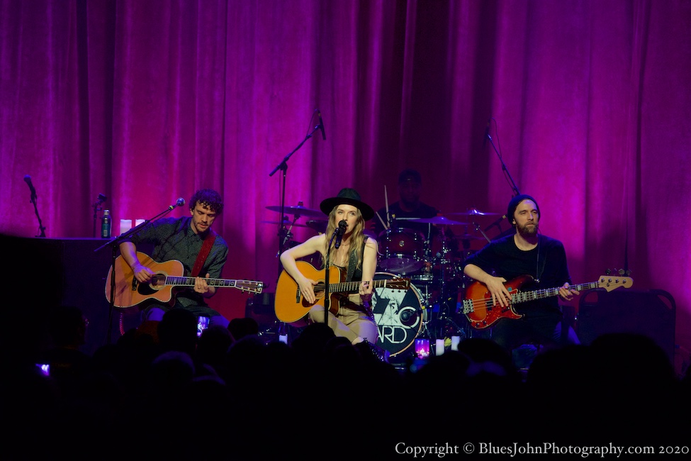 ZZ Ward, Revolution Hall, photo by John Alcala