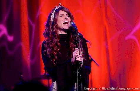 Fox and Bones, Revolution Hall, photo by John Alcala