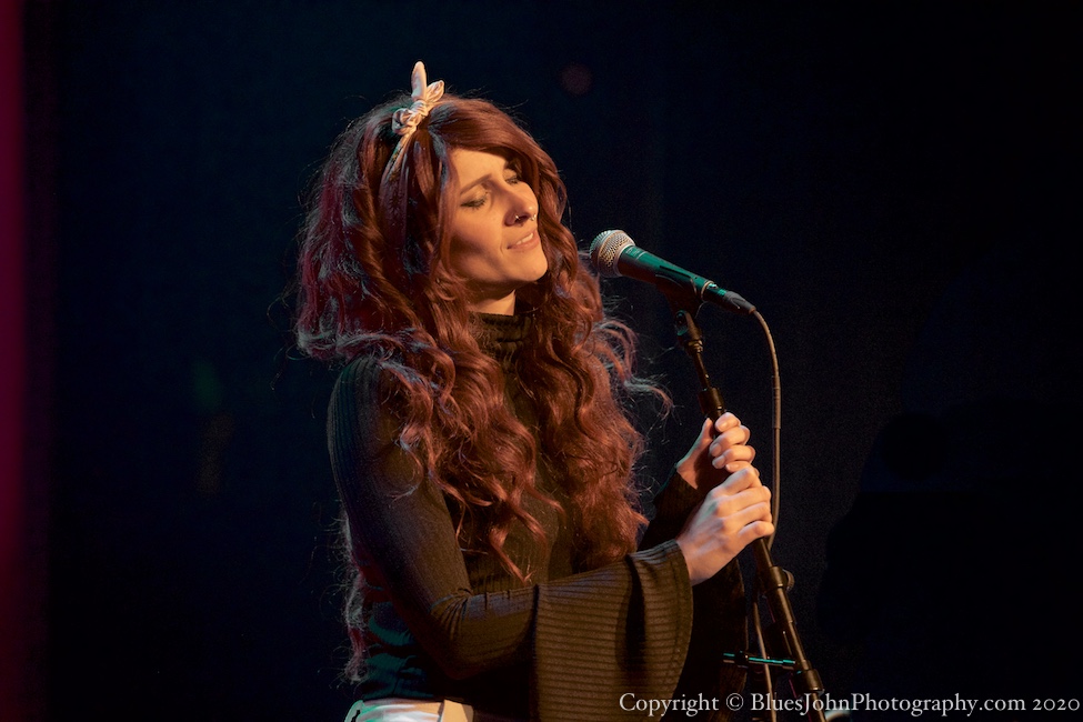 Fox and Bones, Revolution Hall, photo by John Alcala