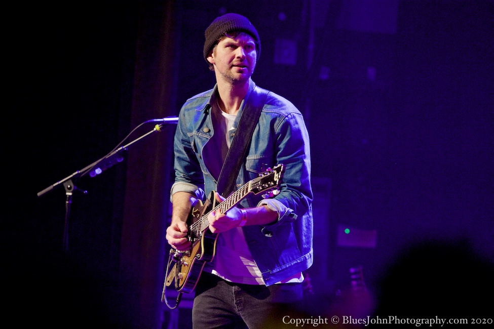 Fox and Bones, Revolution Hall, photo by John Alcala