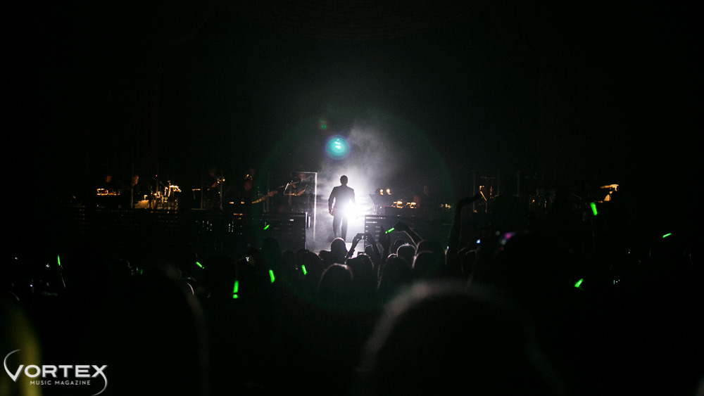 Barry Manilow, Moda Center, photo by Paul Garcia