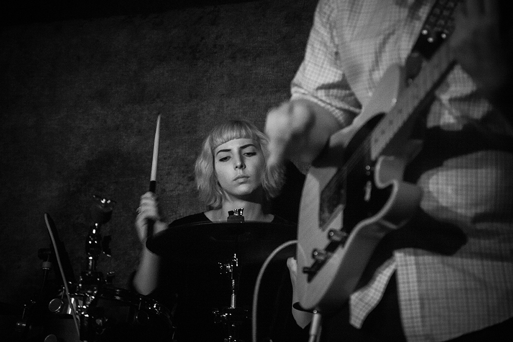 Snow White, The Liquor Store, photo by Sam Gehrke