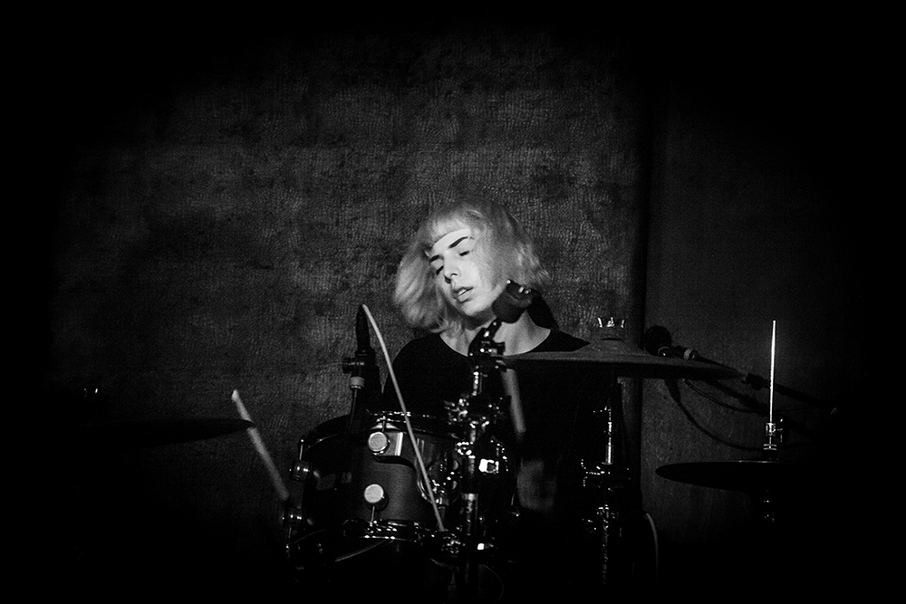 Snow White, The Liquor Store, photo by Sam Gehrke