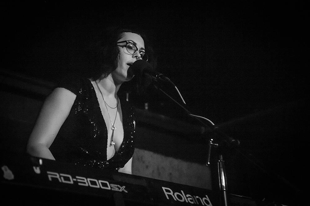 Snow White, The Liquor Store, photo by Sam Gehrke