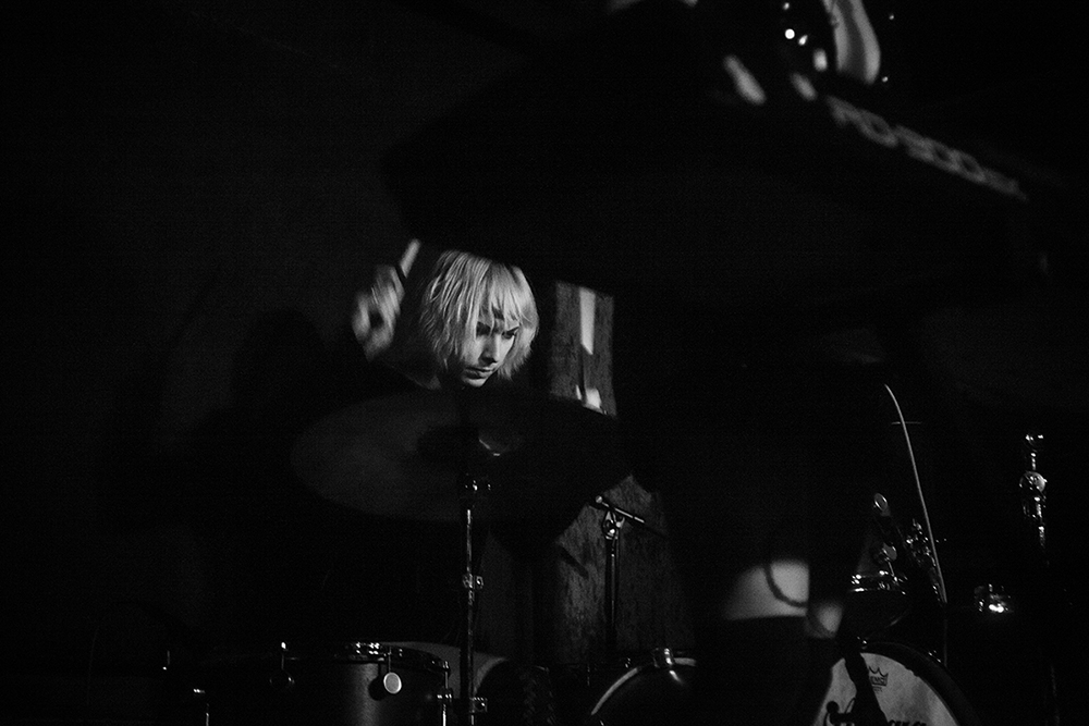 Snow White, The Liquor Store, photo by Sam Gehrke