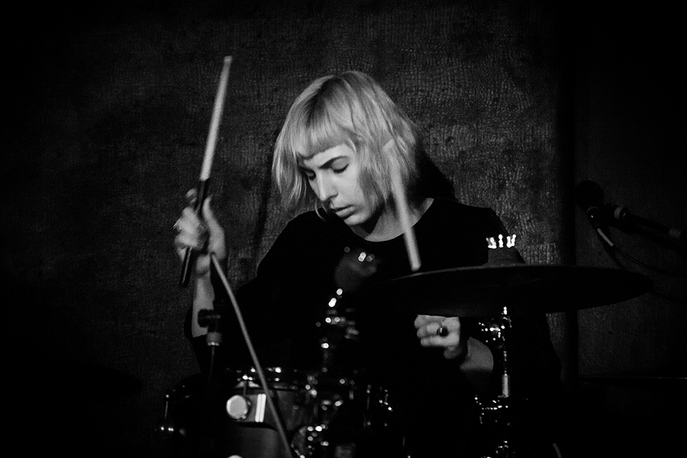 Snow White, The Liquor Store, photo by Sam Gehrke