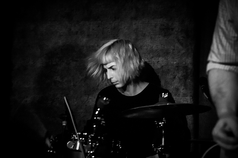 Snow White, The Liquor Store, photo by Sam Gehrke