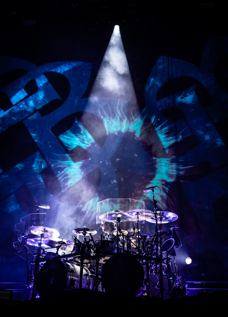 Breaking Benjamin, Moda Center, photo by Sal Barragan