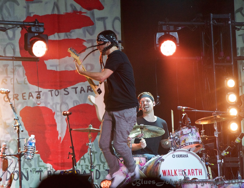 Walk Off The Earth, Tom McCall Waterfront Park, KINK, photo by John Alcala