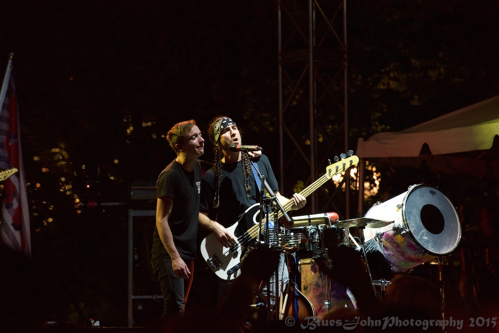 Walk Off The Earth, Tom McCall Waterfront Park, KINK, photo by John Alcala
