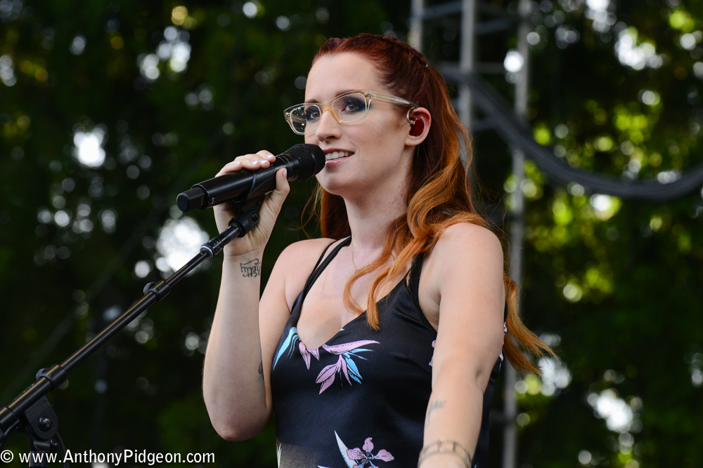 Ingrid Michaelson, Edgefield Amphitheater, photo by Anthony Pidgeon