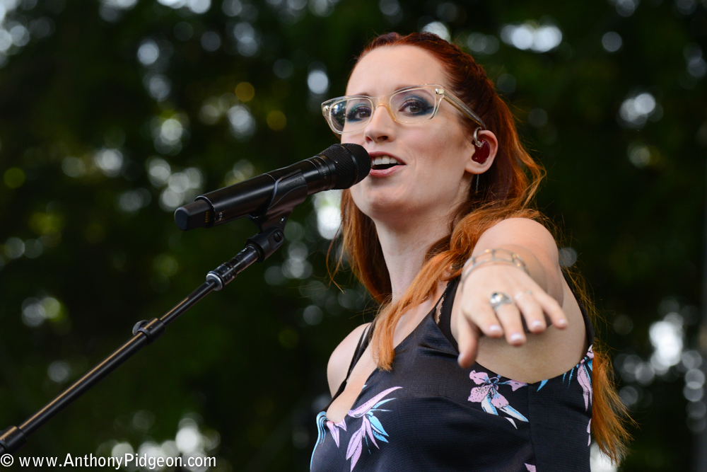 Ingrid Michaelson, Edgefield Amphitheater, photo by Anthony Pidgeon