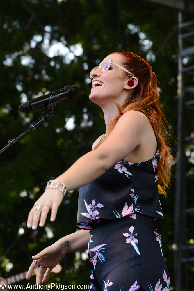 Ingrid Michaelson, Edgefield Amphitheater, photo by Anthony Pidgeon
