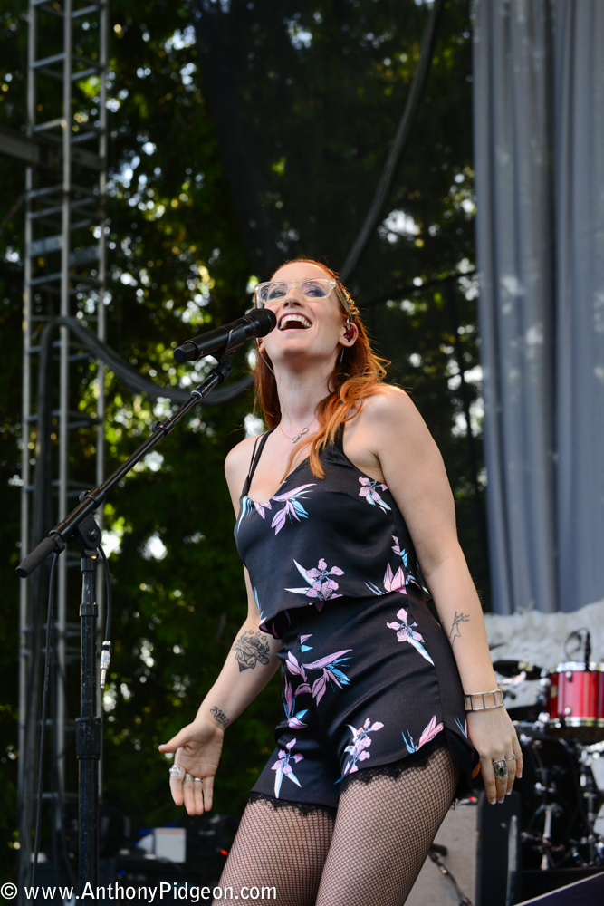 Ingrid Michaelson, Edgefield Amphitheater, photo by Anthony Pidgeon