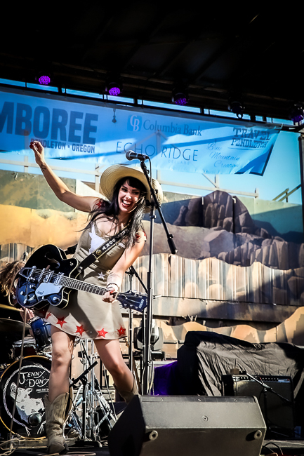 Jenny Don't & The Spurs, photo by Kris Luke