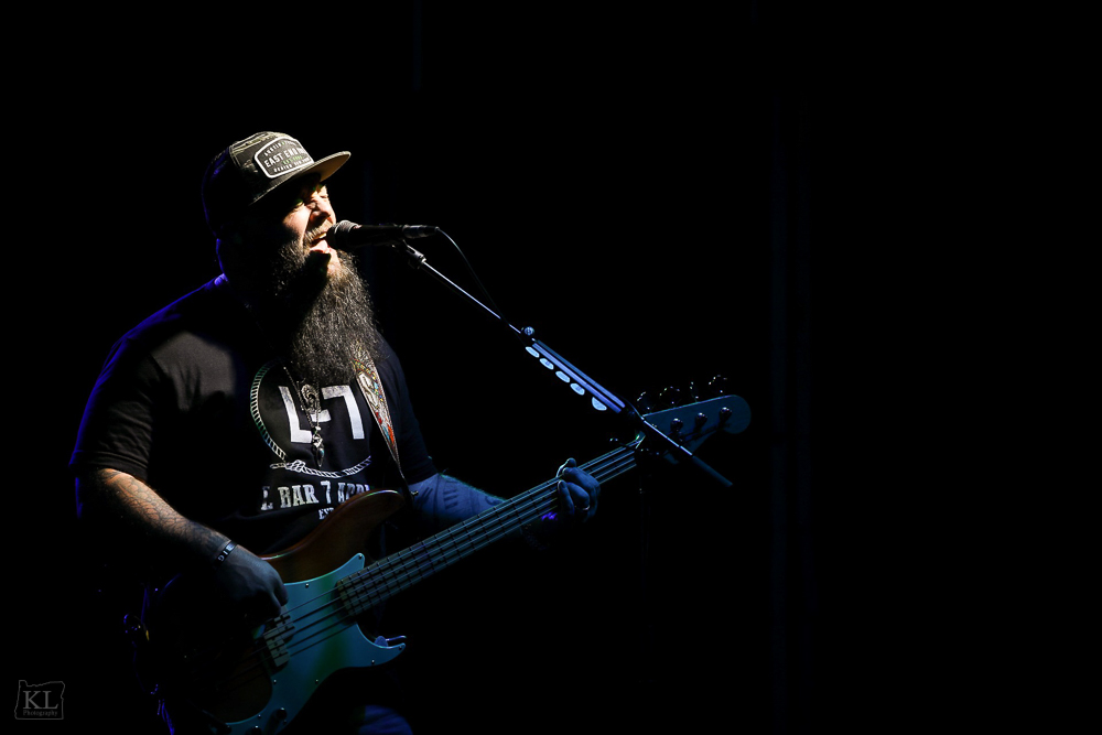 Shane Smith & The Saints, photo by Kris Luke