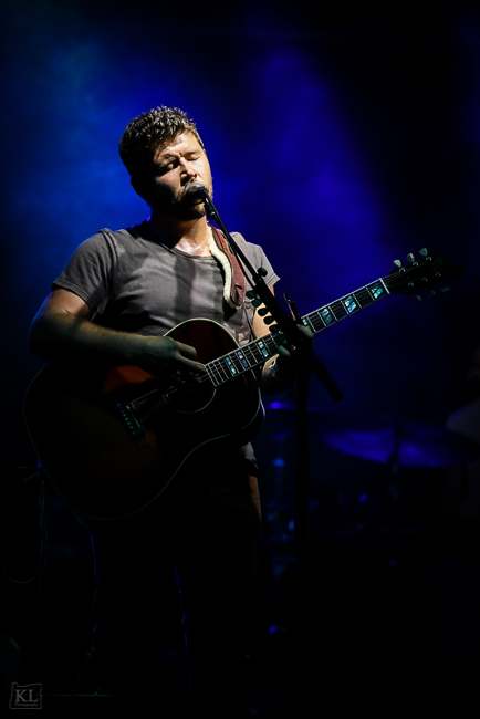 Shane Smith & The Saints, photo by Kris Luke