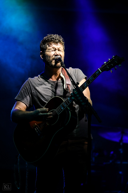 Shane Smith & The Saints, photo by Kris Luke