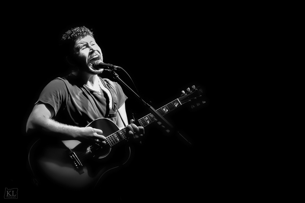 Shane Smith & The Saints, photo by Kris Luke