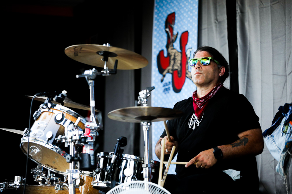 Dog Bite Harris, photo by Kris Luke