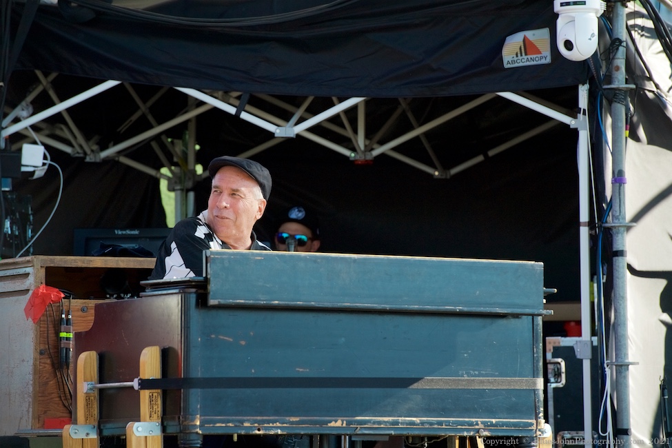 The Lot at Zidell Yards, Waterfront Blues Festival, photo by John Alcala