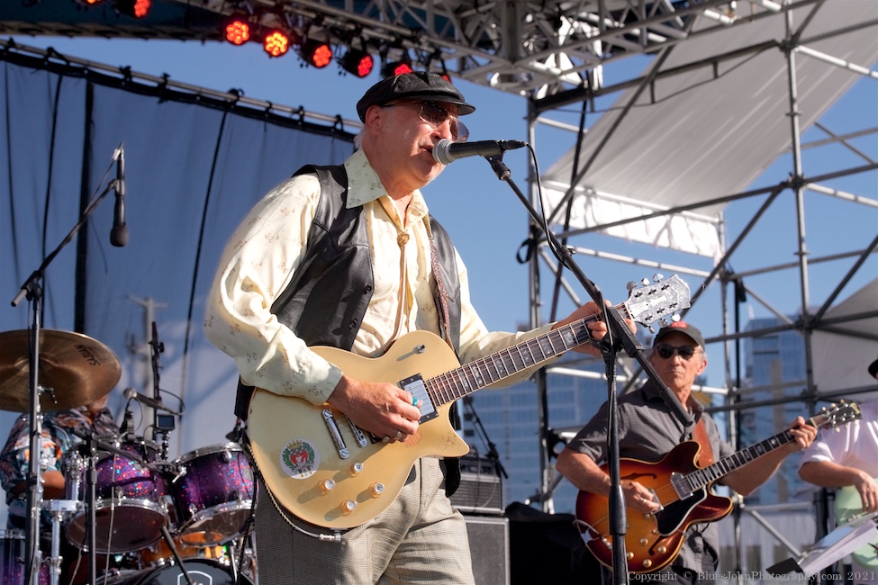 The Lot at Zidell Yards, Waterfront Blues Festival, photo by John Alcala