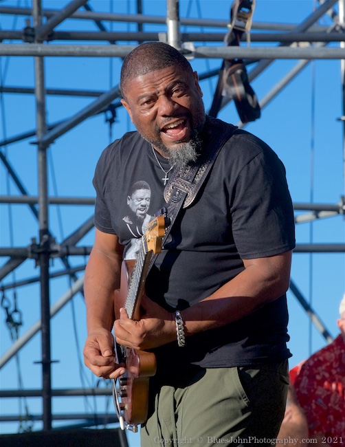 The Lot at Zidell Yards, Waterfront Blues Festival, photo by John Alcala