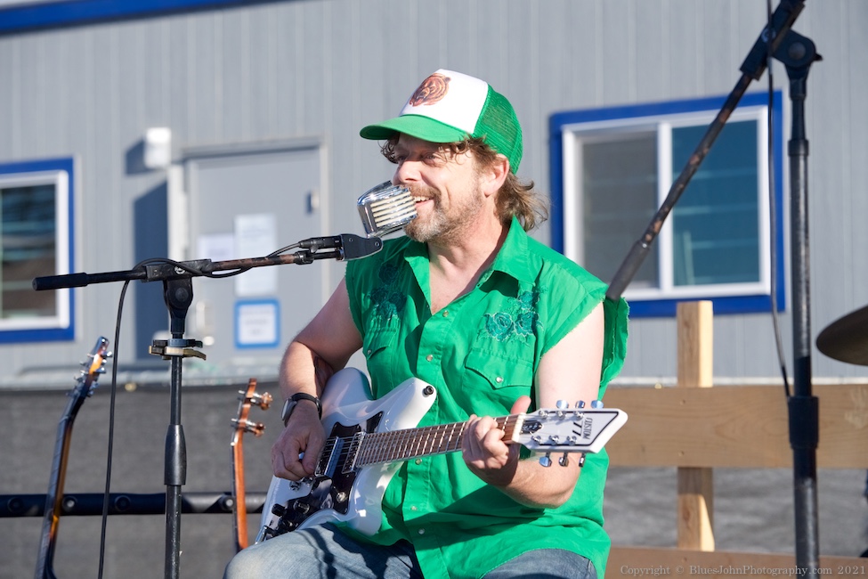 Hillstomp, The Lot at Zidell Yards, Waterfront Blues Festival, photo by John Alcala