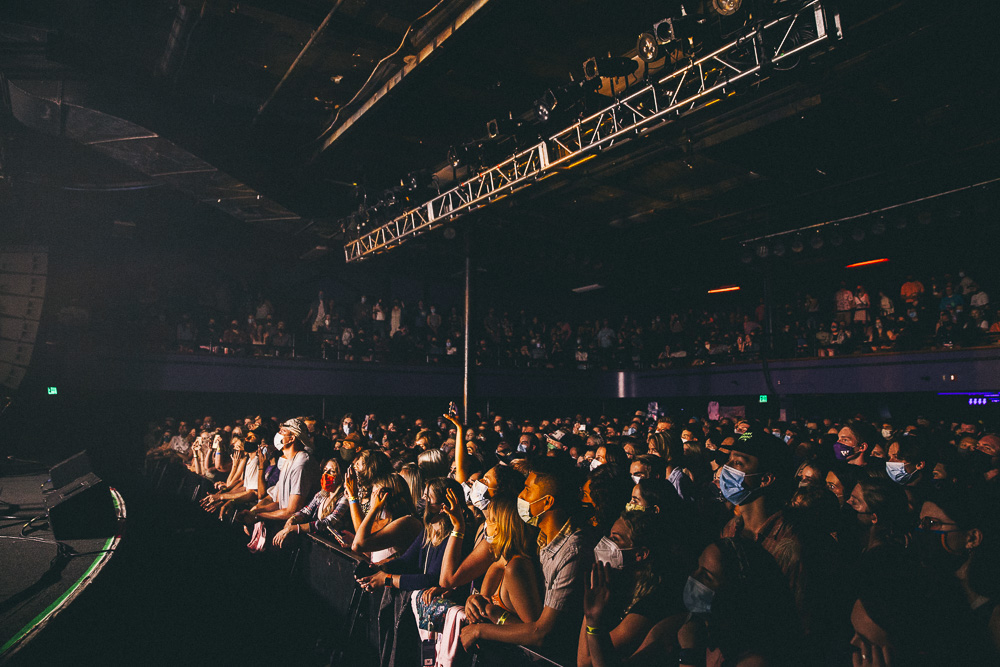 Mt. Joy, Roseland Theater, photo by Blake Sourisseau