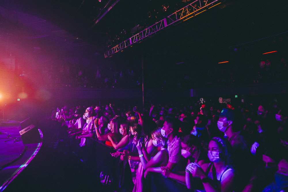Mt. Joy, Roseland Theater, photo by Blake Sourisseau