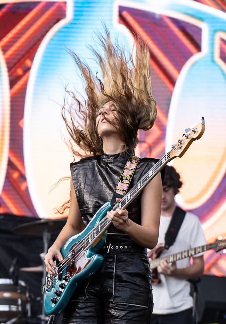 Blu DeTiger, Day In Day Out, photo by Sal Barragan