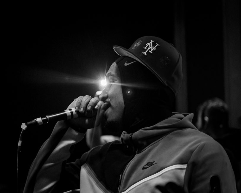 Fenix Flexin, Hawthorne Theatre, photo by Miguel Padilla