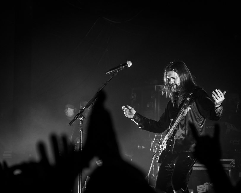 Juanes, Roseland Theater, photo by Miguel Padilla